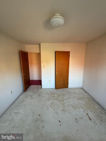 9006 TRUBADOR DR, Clinton, MD 20735