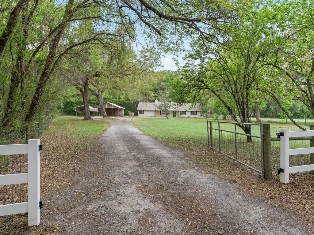 Image 47 of property listing at 8234 S US 301, Bushnell, FL 33513