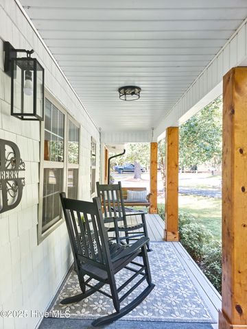 508 S Glenwood Trail, Southern Pines, NC 28387