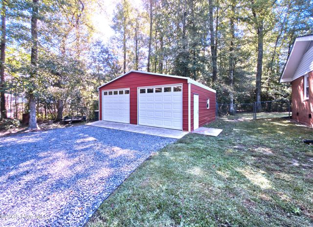 508 S Glenwood Trail, Southern Pines, NC 28387