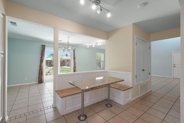 444 Wagon Train Drive SE, Rio Rancho, NM 87124