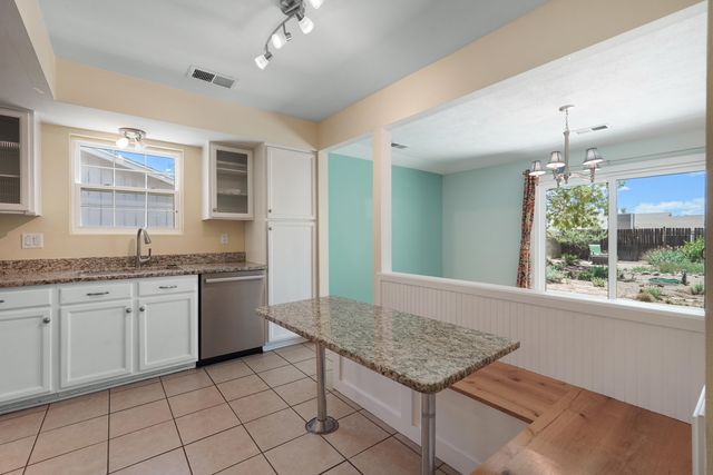 444 Wagon Train Drive SE, Rio Rancho, NM 87124