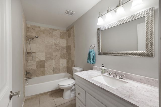 444 Wagon Train Drive SE, Rio Rancho, NM 87124