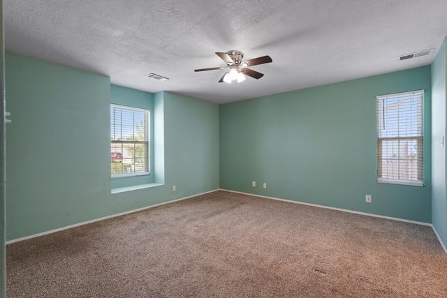 444 Wagon Train Drive SE, Rio Rancho, NM 87124