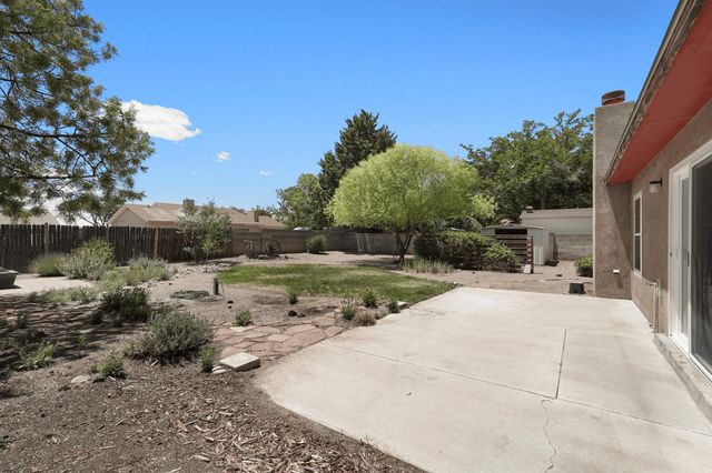 444 Wagon Train Drive SE, Rio Rancho, NM 87124