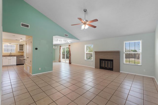 444 Wagon Train Drive SE, Rio Rancho, NM 87124