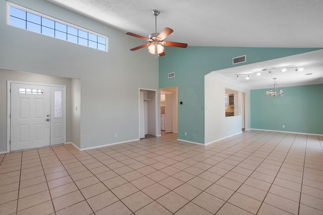 444 Wagon Train Drive SE, Rio Rancho, NM 87124