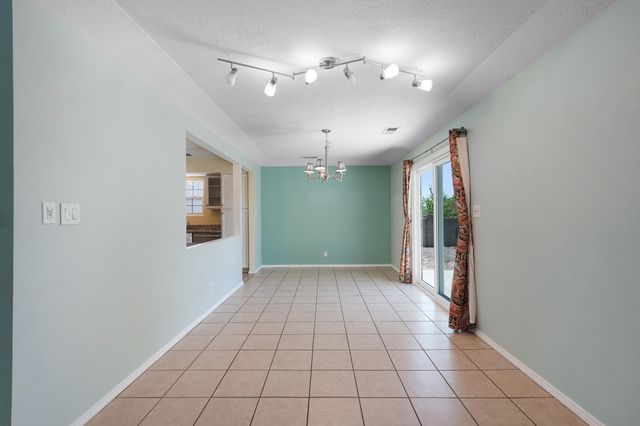 444 Wagon Train Drive SE, Rio Rancho, NM 87124