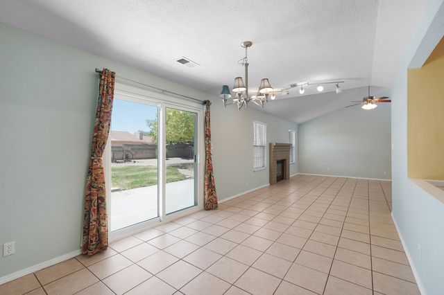 444 Wagon Train Drive SE, Rio Rancho, NM 87124
