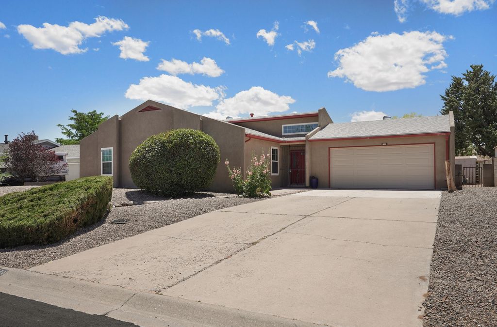 444 Wagon Train Drive SE, Rio Rancho, NM 87124