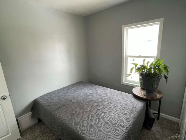 1804 N Charles Street, Saginaw, MI 48602
