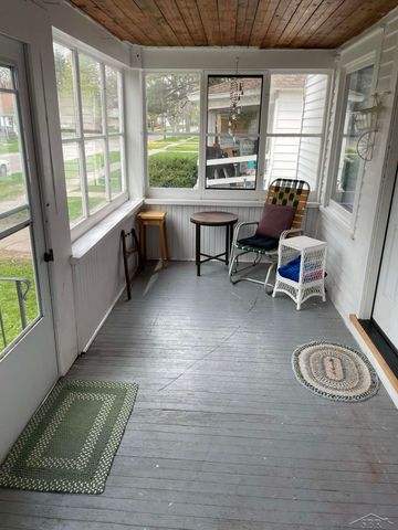 1804 N Charles Street, Saginaw, MI 48602