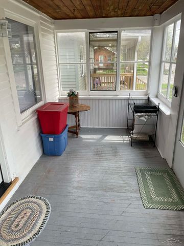 1804 N Charles Street, Saginaw, MI 48602