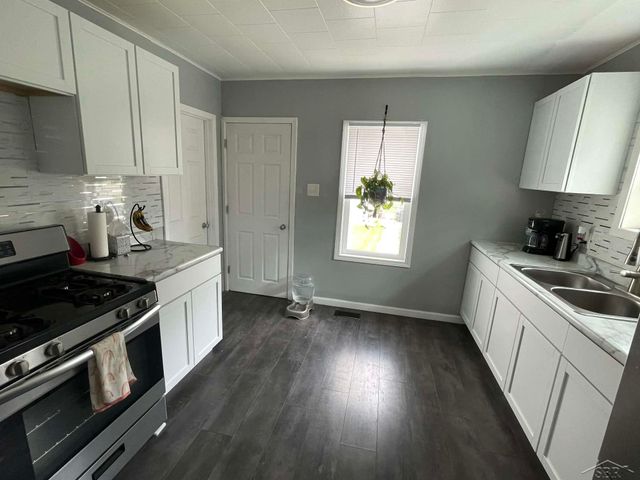 1804 N Charles Street, Saginaw, MI 48602