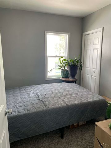 1804 N Charles Street, Saginaw, MI 48602