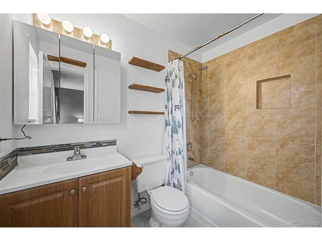 642 Howe Cir, Castle Rock, CO 80104