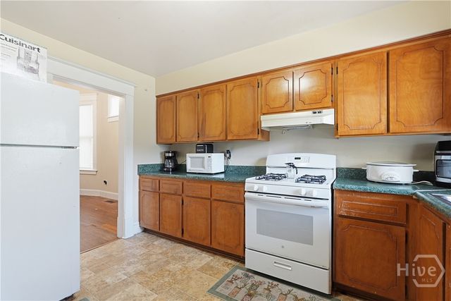 512 E Duffy Street, Savannah, GA 31401