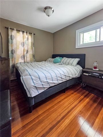 17 Sessions Street, Providence, RI 02906