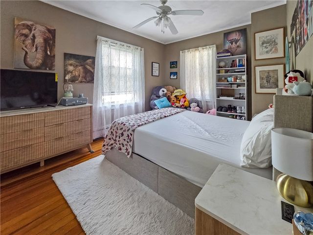 17 Sessions Street, Providence, RI 02906