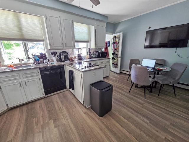 17 Sessions Street, Providence, RI 02906
