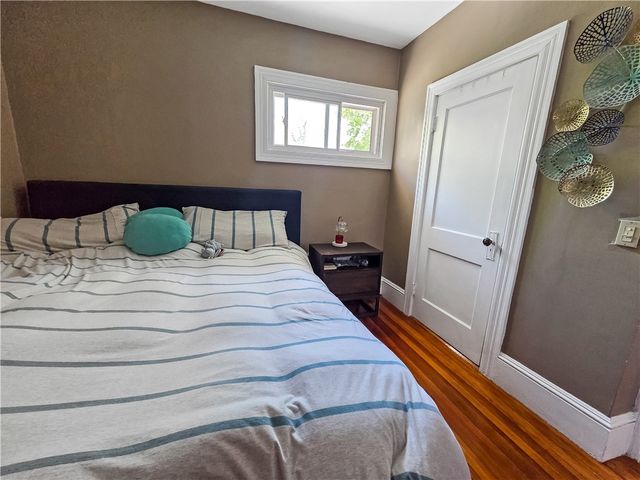 17 Sessions Street, Providence, RI 02906