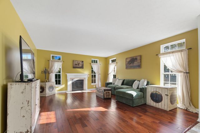 8199 Vadith Court, West Chester, OH 45069