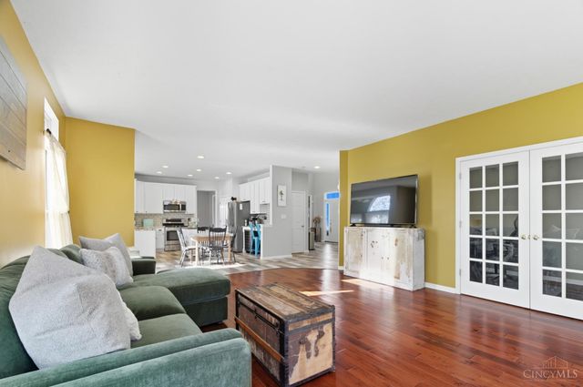 8199 Vadith Court, West Chester, OH 45069