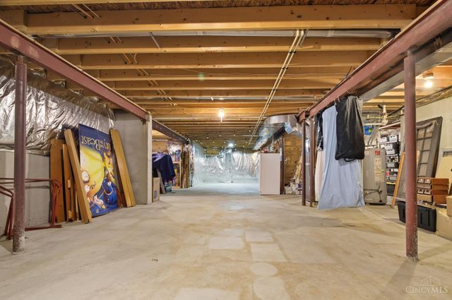 8199 Vadith Court, West Chester, OH 45069