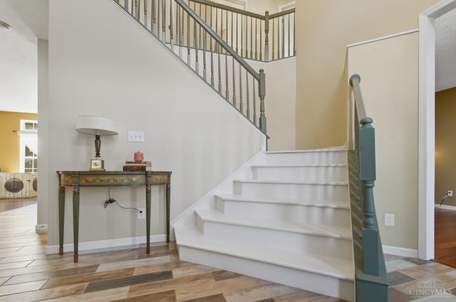 8199 Vadith Court, West Chester, OH 45069