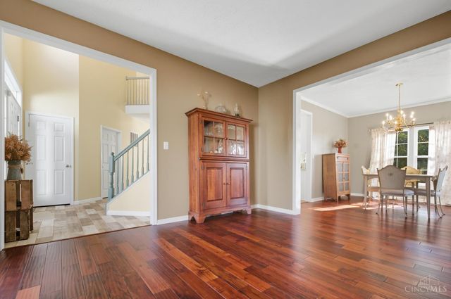 8199 Vadith Court, West Chester, OH 45069