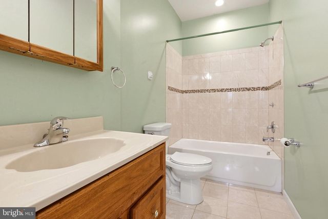 320 GENESEE ST, Trenton, NJ 08611