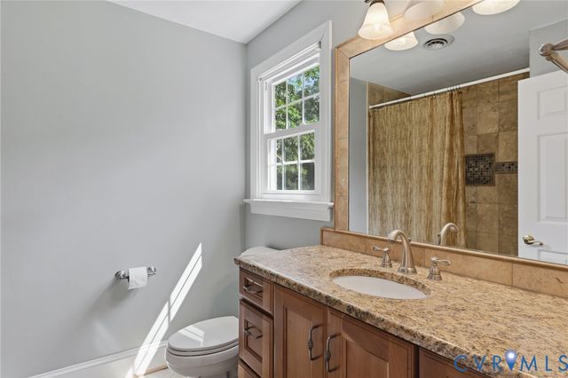 1801 Windingridge Dr, Henrico, VA 23238