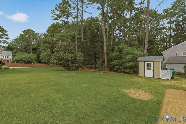 1801 Windingridge Dr, Henrico, VA 23238