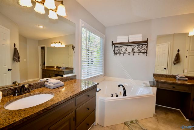 120 Arbery Drive NW, Huntsville, AL 35806