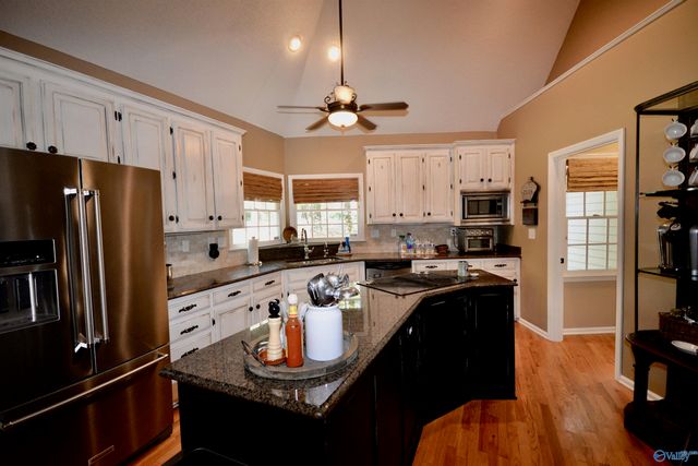 120 Arbery Drive NW, Huntsville, AL 35806