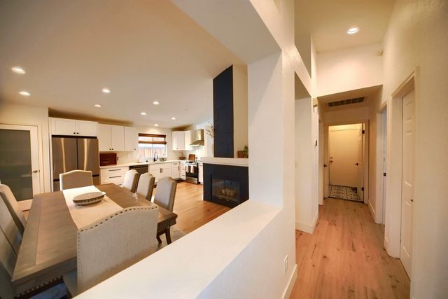 471 Pombo Square Dr, Tracy, CA 95376