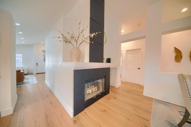 471 Pombo Square Dr, Tracy, CA 95376