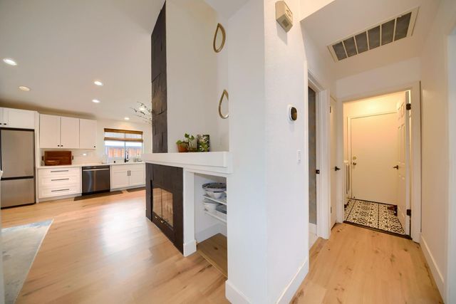 471 Pombo Square Dr, Tracy, CA 95376