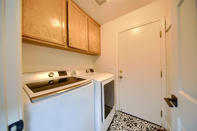 471 Pombo Square Dr, Tracy, CA 95376