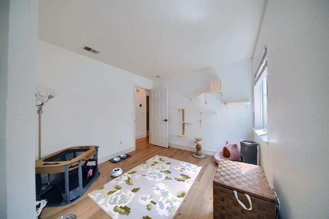 471 Pombo Square Dr, Tracy, CA 95376