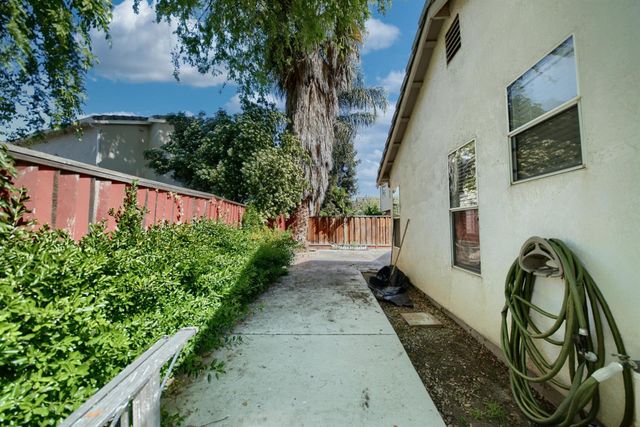 471 Pombo Square Dr, Tracy, CA 95376