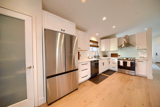 471 Pombo Square Dr, Tracy, CA 95376