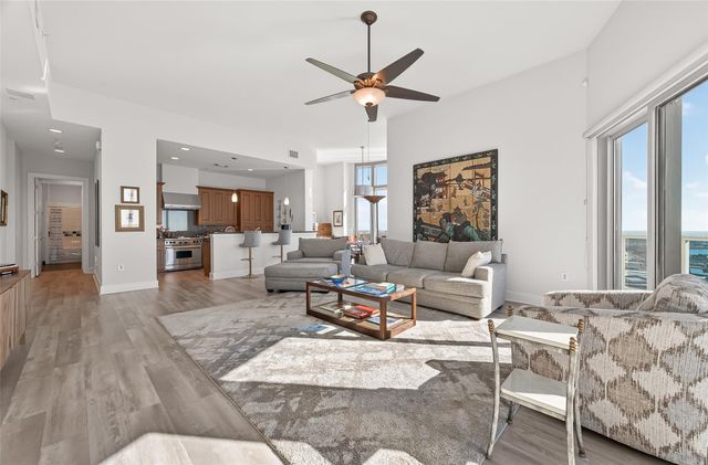 4821 Nasa Parkway 22E, Pasadena, TX 77586