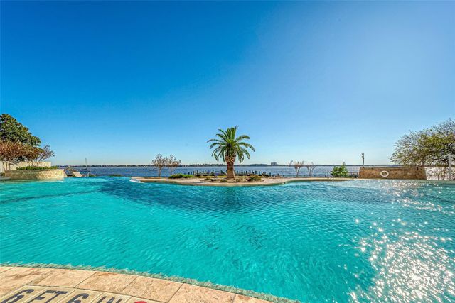 4821 Nasa Parkway 22E, Pasadena, TX 77586