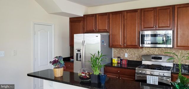 12425 HORSESHOE BEND CIR, Clarksburg, MD 20871