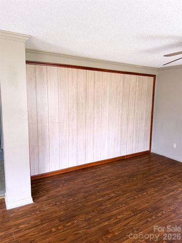 103 E Maryland Avenue, Bessemer City, NC 28016