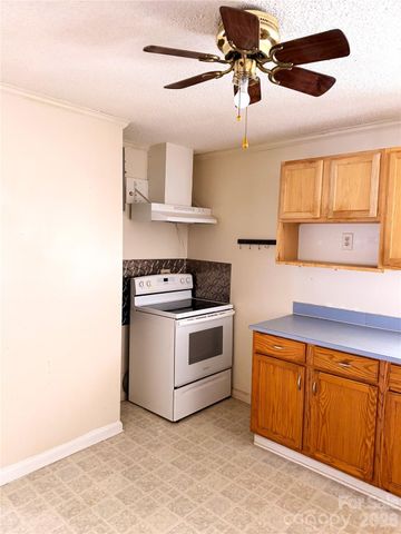 103 E Maryland Avenue, Bessemer City, NC 28016
