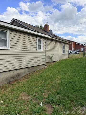 103 E Maryland Avenue, Bessemer City, NC 28016