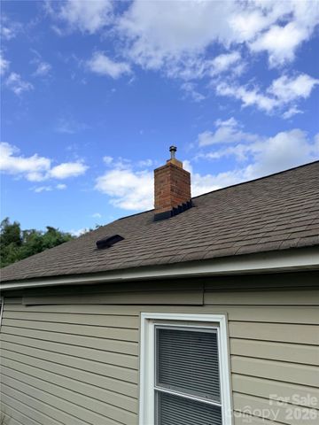 103 E Maryland Avenue, Bessemer City, NC 28016