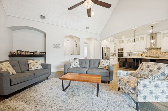 404 Nora Lane, Argyle, TX 76226
